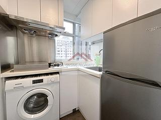 Mid Levels Central - Windsor Court 03