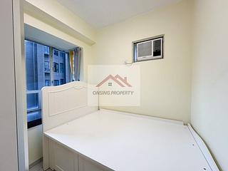Mid Levels Central - Windsor Court 05