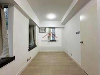 Mid Levels Central - Windsor Court 06