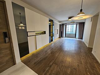 Mid Levels Central - Winsome Park 05