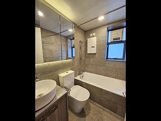 Mid Levels Central - Winsome Park 10