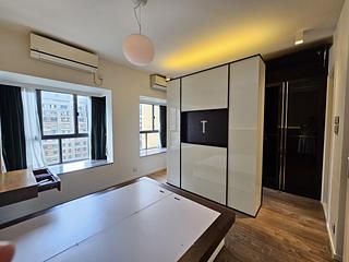 Mid Levels Central - Winsome Park 12