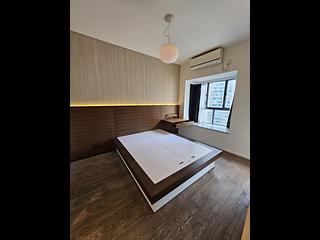 Mid Levels Central - Winsome Park 13