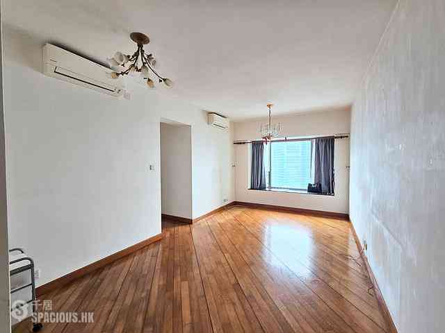 West Kowloon - Sorrento Phase 1 Block 5 01