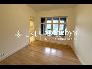 Mid Levels Central - Garden Terrace 09