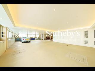 Pok Fu Lam - Villas Sorrento 20