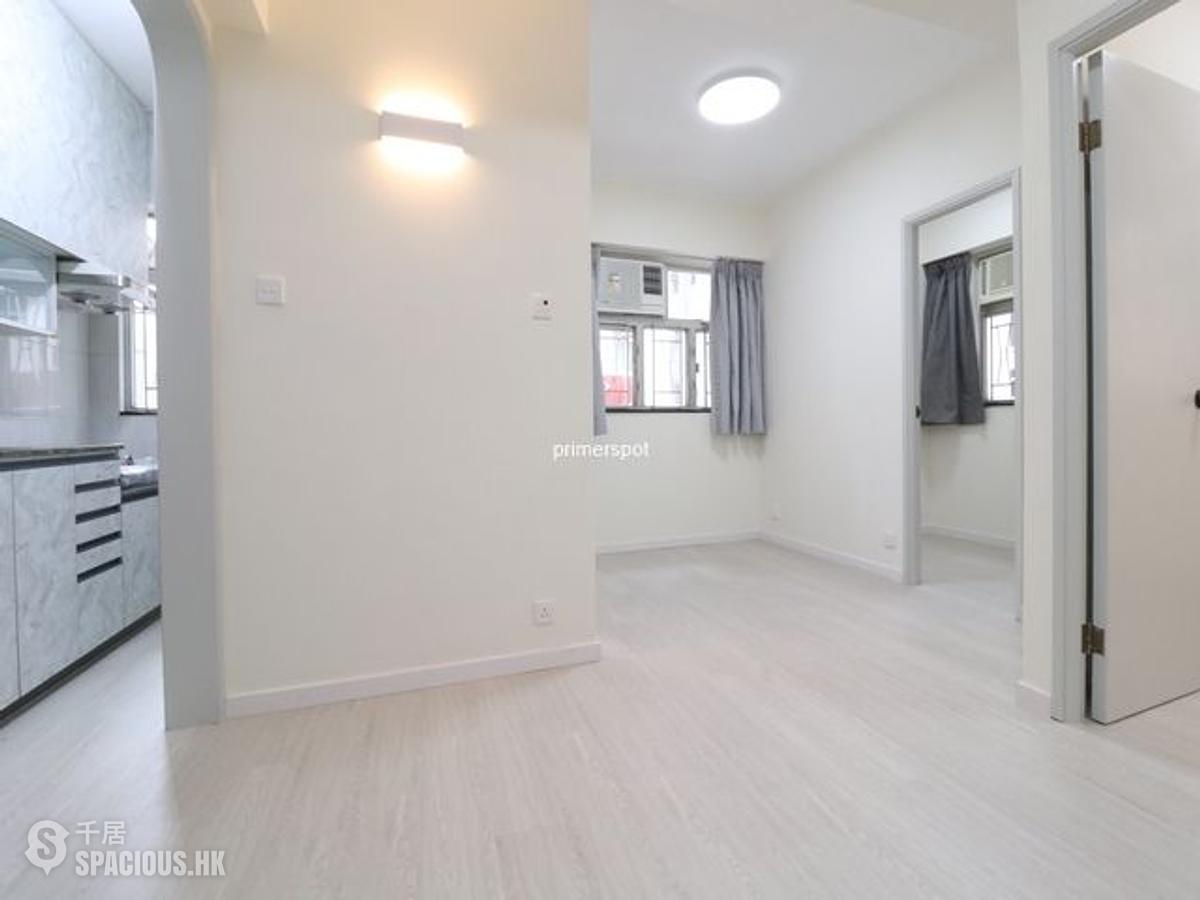 Wan Chai - On Hing Mansion 01