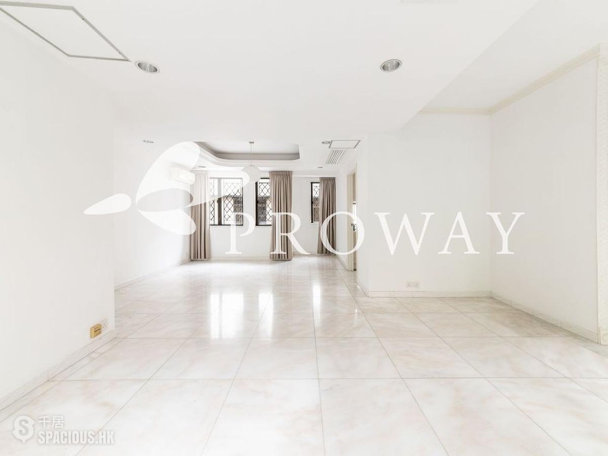 Mid Levels Central - 6B-6E, Bowen Road 01