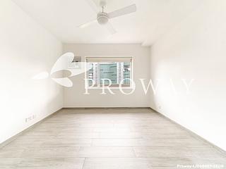 Pok Fu Lam - Baguio Villa 11