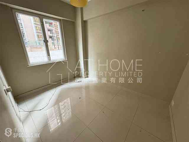 Sai Ying Pun - 49-49A, Bonham Road 04