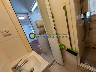 Sai Ying Pun - Fook Moon Building 06