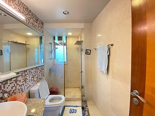 Pok Fu Lam - Villas Sorrento 06