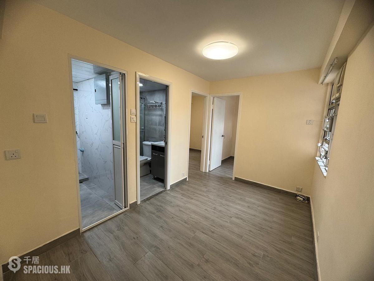 Sai Ying Pun - Cheong King Court 01