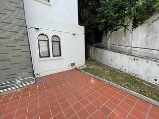 Chung Hom Kok - Casa Del Sol 03