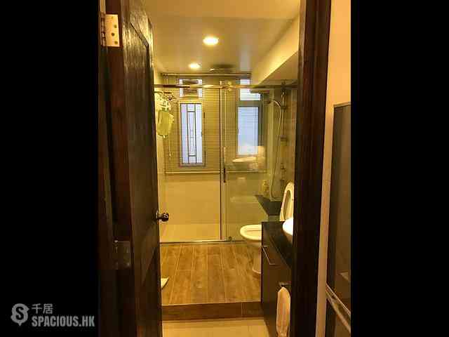 Sheung Wan - 124-126, Wing Lok Street 03