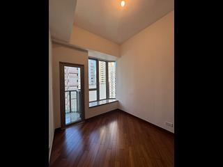 Wan Chai - The Avenue Phase 2 Block 3 04