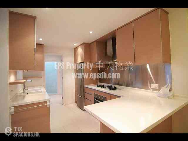 Discovery Bay - Discovery Bay Phase 4 Peninsula Village Coastline Villa 01