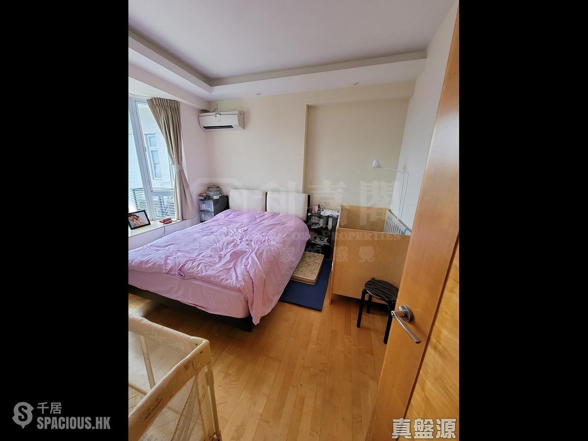 Chung Hom Kok - Hillgrove 01