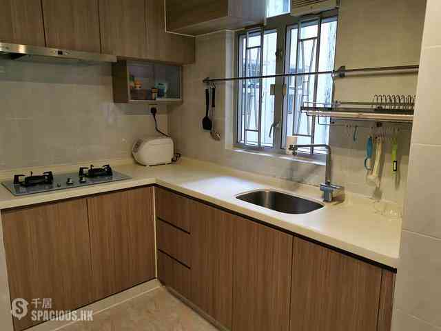 Wan Chai - Phoenix Court Block 1 06
