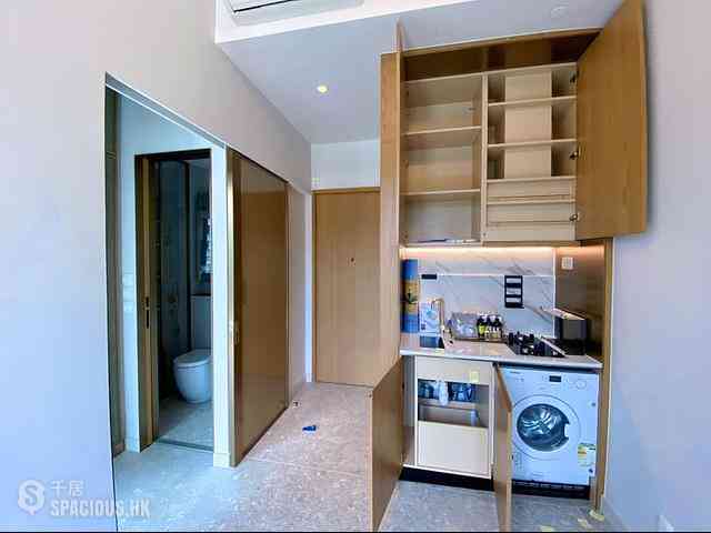 Quarry Bay - The Holborn Block B 01