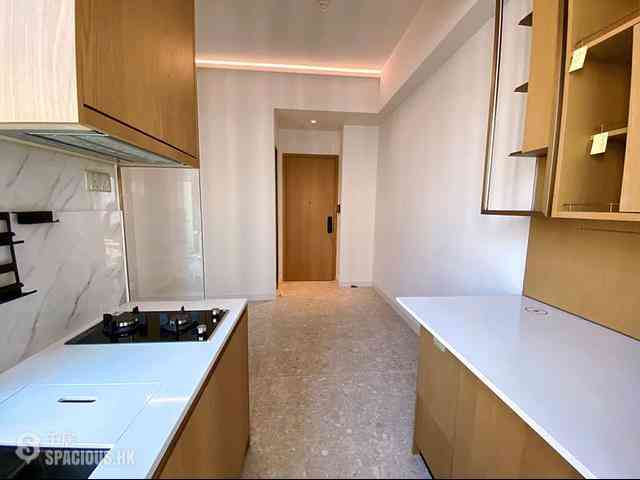 Quarry Bay - The Holborn Block B 01