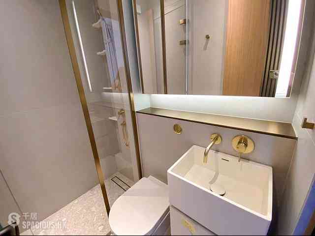 Quarry Bay - The Holborn Block B 02