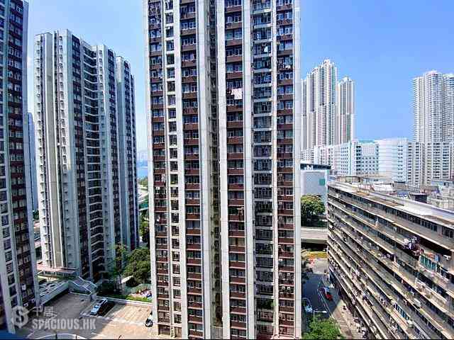 Quarry Bay - The Holborn Block B 04