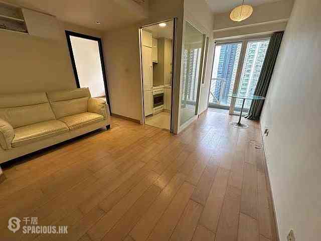 Mid Levels Central - The Icon 01