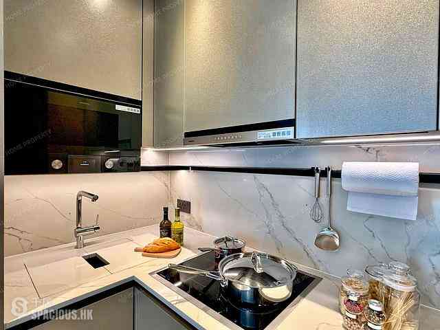 North Point - Victoria Harbour Phase 2B-3 Tower 5 22