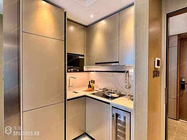 North Point - Victoria Harbour Phase 2B-3 Tower 5 23