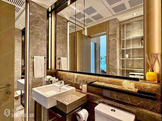 North Point - Victoria Harbour Phase 2B-3 Tower 5 30