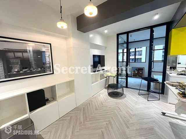Sheung Wan - Winsome House 01