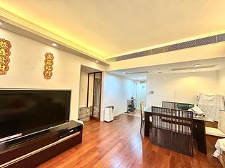 Wan Chai - Convention Plaza Apartments 03