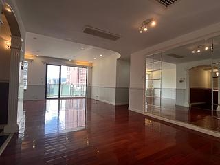 Mid Levels Central - Regal Crest 04
