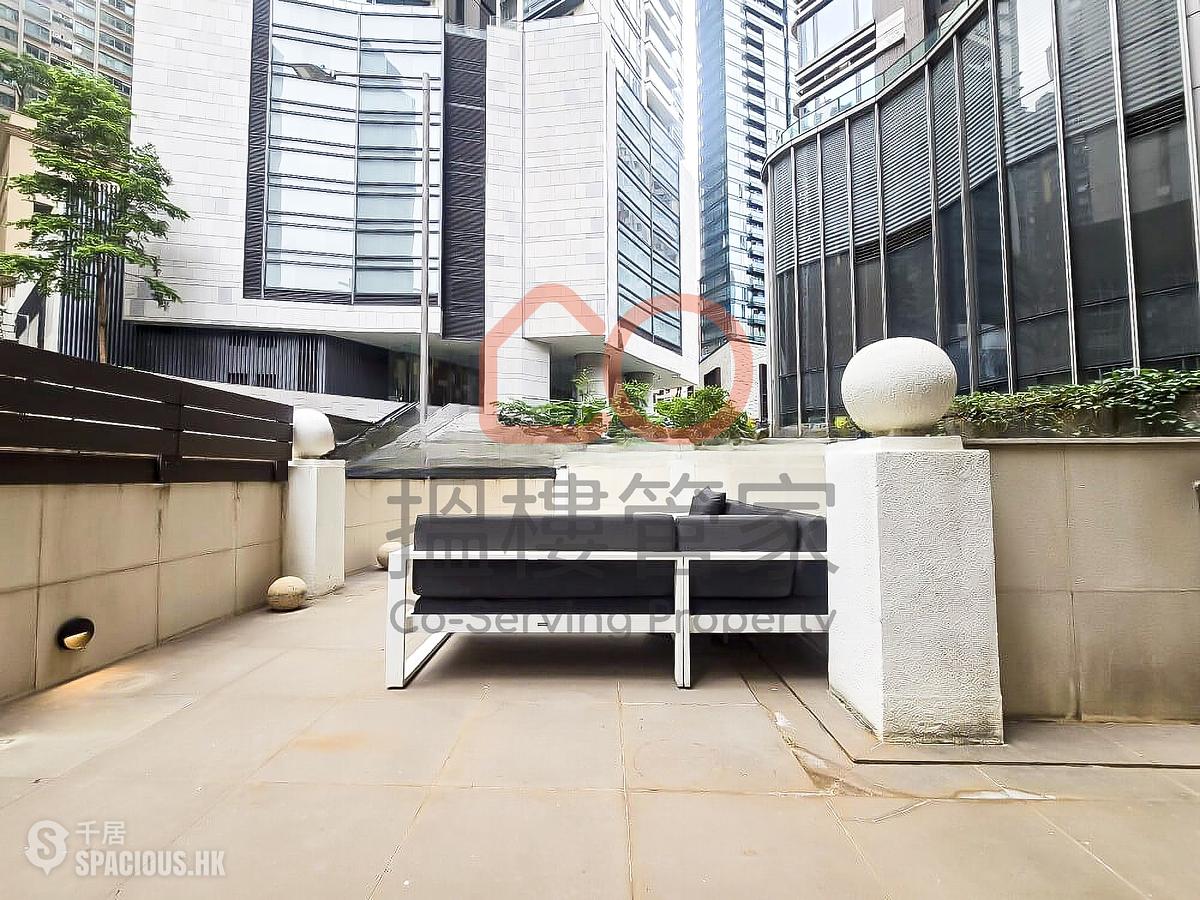 Mid Levels Central - Windsor Court 01