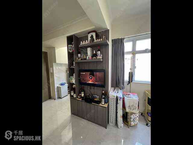 Wan Chai - Hay Wah Building Block B 03