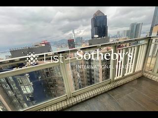 Soho - Centrestage 02