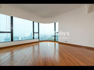 Mid Levels Central - The Harbourview 06