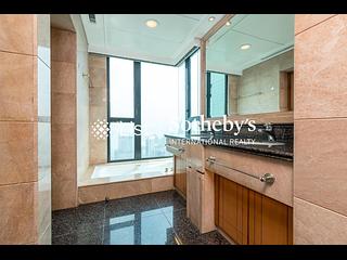 Mid Levels Central - The Harbourview 07