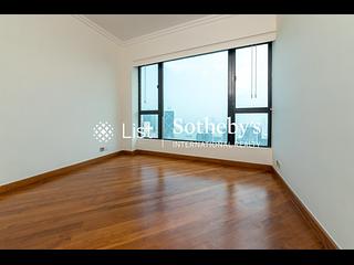 Mid Levels Central - The Harbourview 08