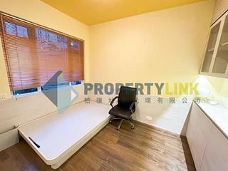 Mid Levels Central - Merry Court 07