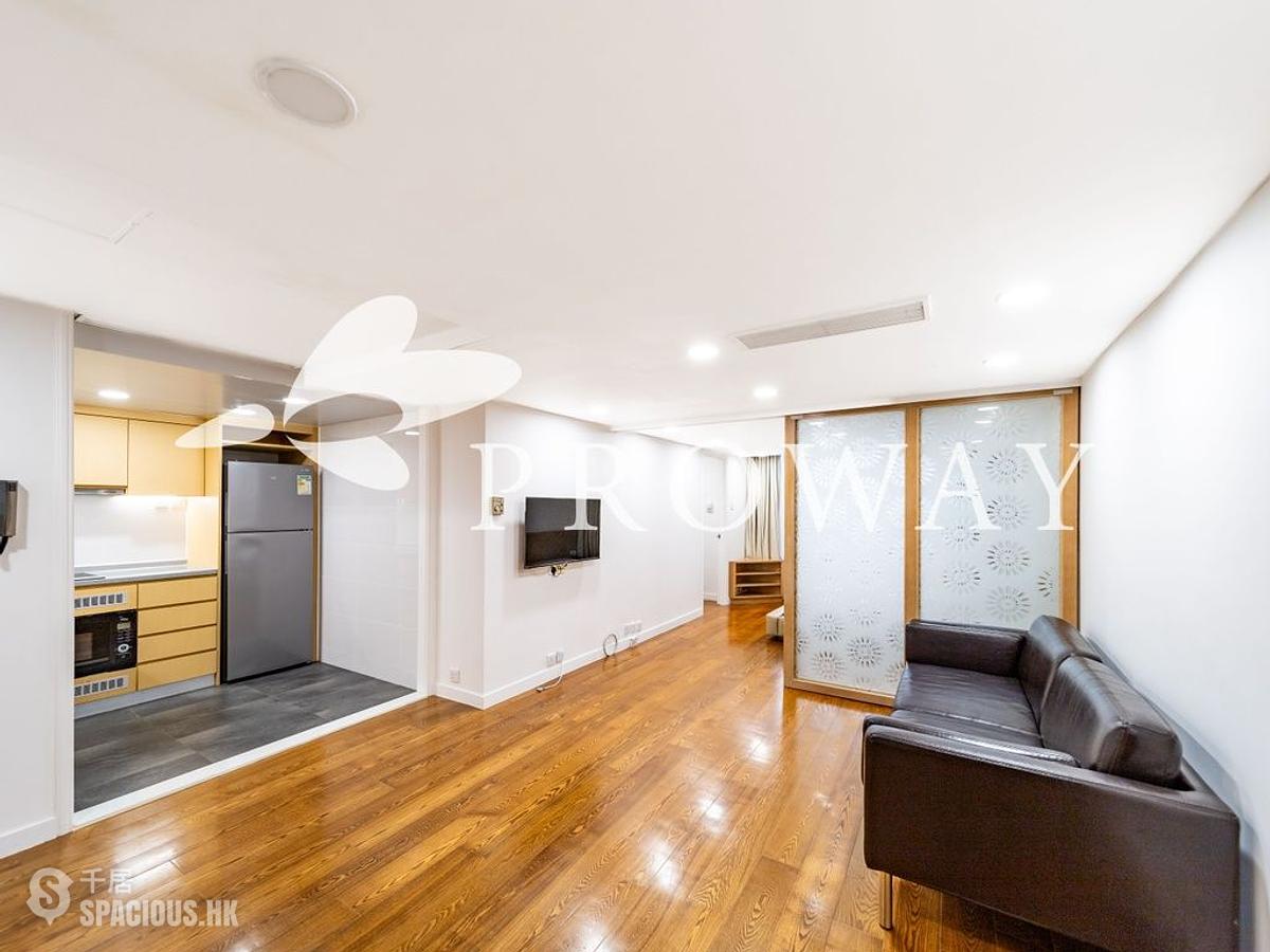 Wan Chai - Convention Plaza Apartments 01