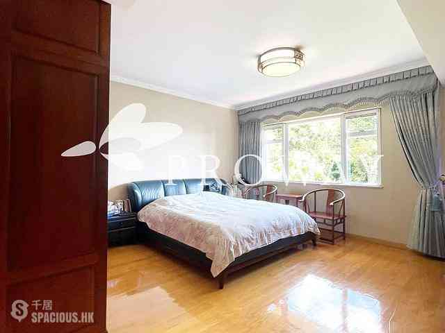 Pok Fu Lam - Baguio Villa Block 44 03
