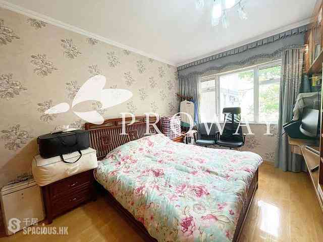 Pok Fu Lam - Baguio Villa Block 44 04