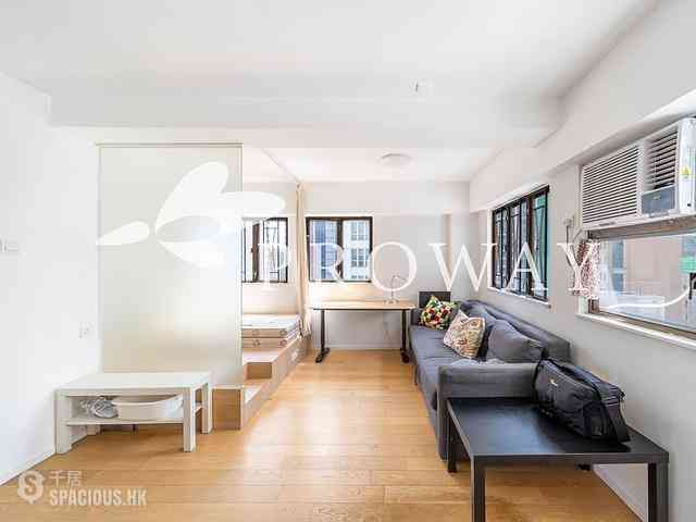 Soho - Winly Building 01