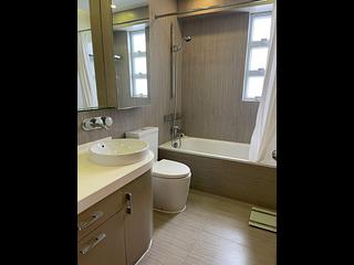 Mid Levels West - Realty Gardens Vienna Court (Block 5) 04