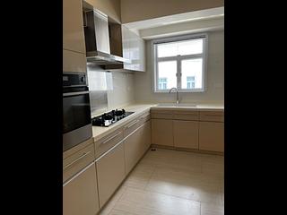 Mid Levels West - Realty Gardens Vienna Court (Block 5) 13