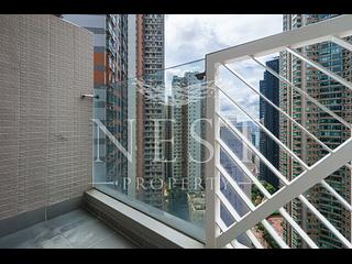 Mid Levels Central - The Icon 02
