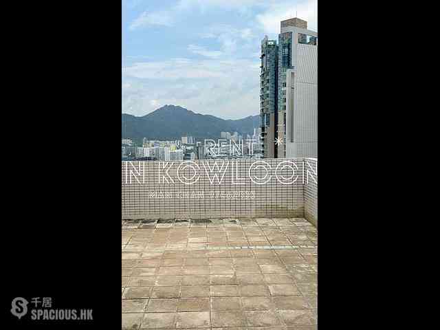 Tai Kok Tsui - Metro Harbour View 02