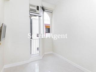 Mid Levels Central - Bonito Casa 11